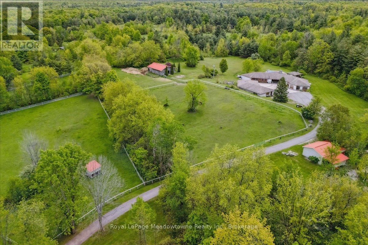 10632 Fifth Line, Milton, Ontario  N0B 2K0 - Photo 39 - W12542382