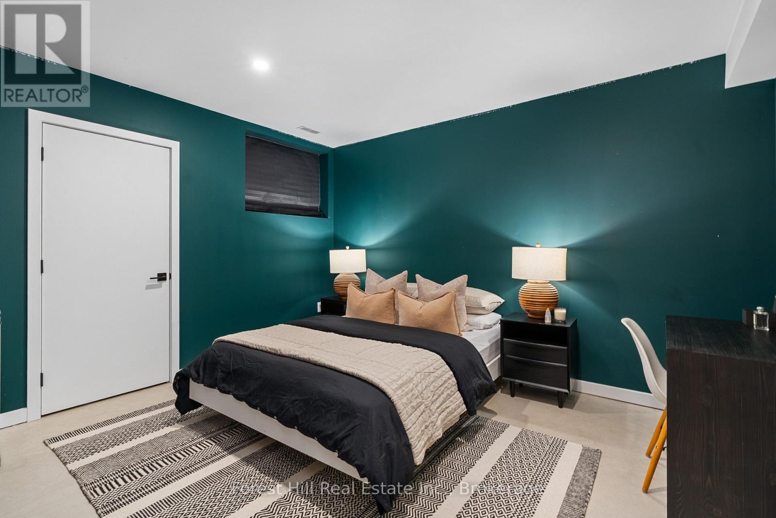 854 Sixth Street, Clearview, Ontario  L9Y 3Y9 - Photo 27 - S12542318