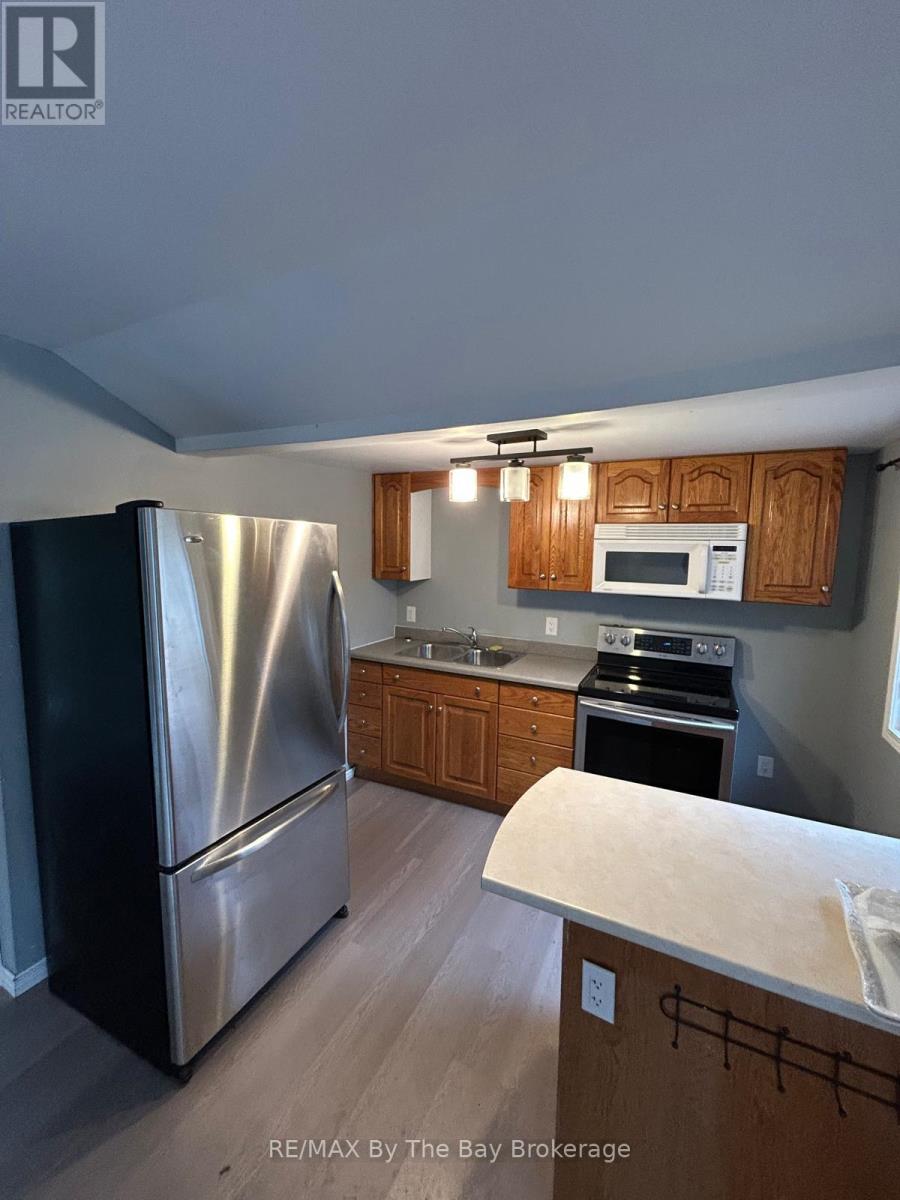 86 30th Street N, Wasaga Beach, Ontario  L9Z 2C8 - Photo 10 - S12542442