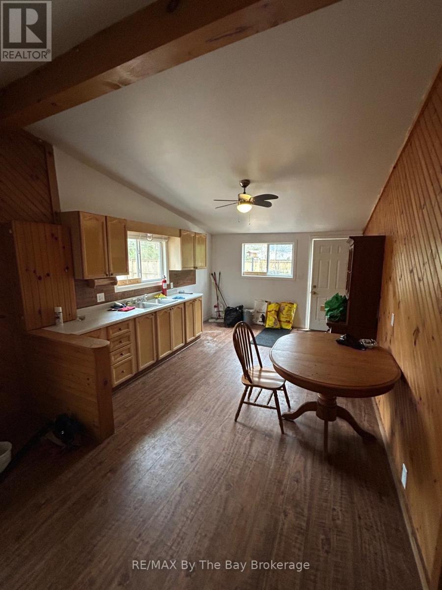 86 30th Street N, Wasaga Beach, Ontario  L9Z 2C8 - Photo 13 - S12542442