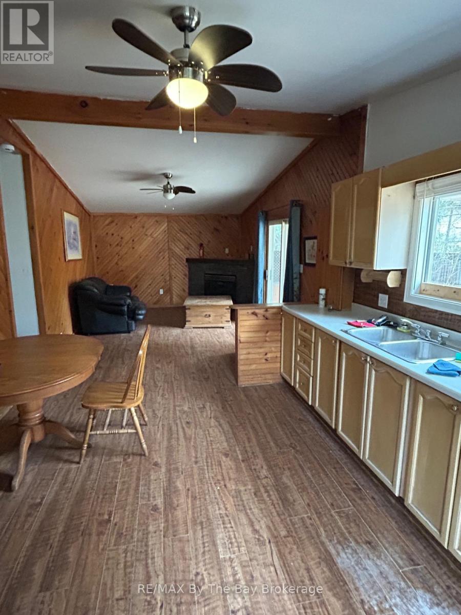 86 30th Street N, Wasaga Beach, Ontario  L9Z 2C8 - Photo 14 - S12542442