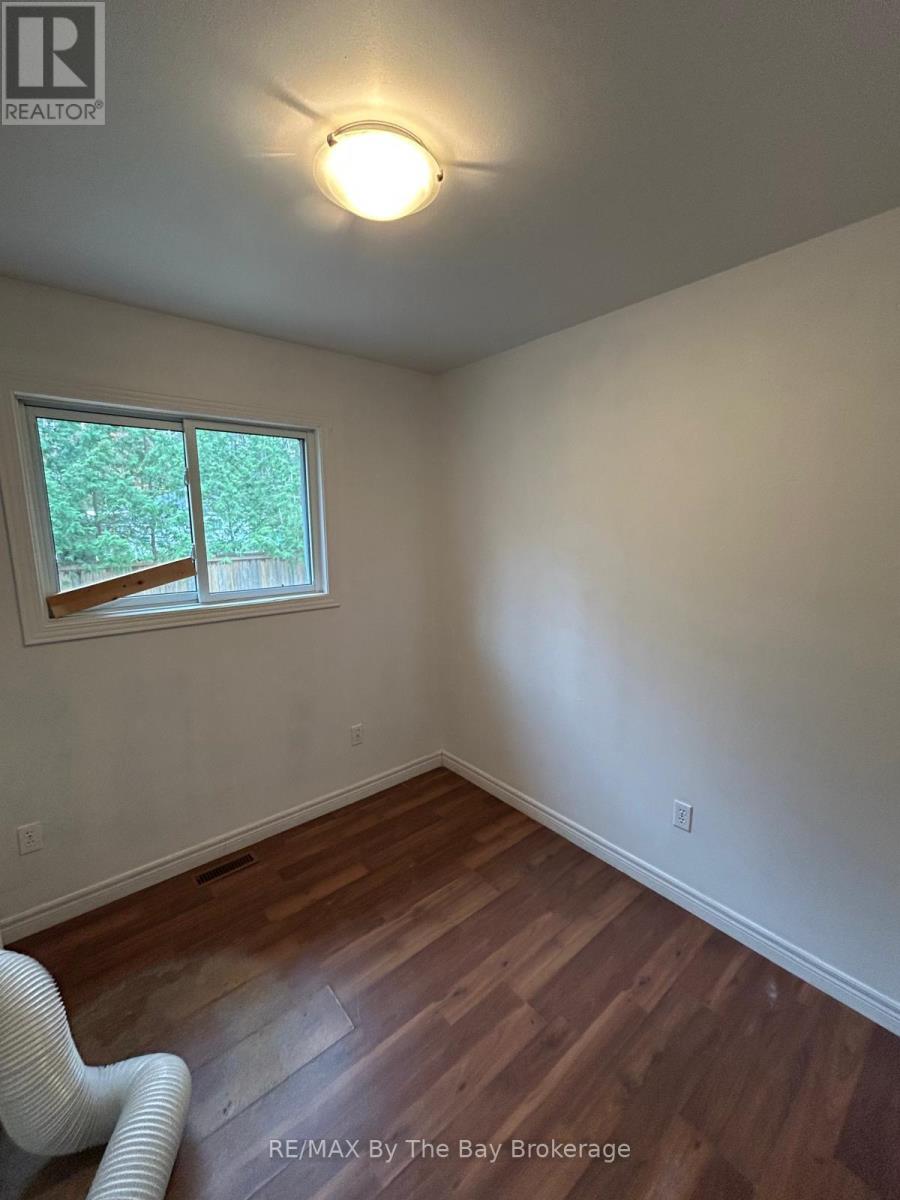 86 30th Street N, Wasaga Beach, Ontario  L9Z 2C8 - Photo 15 - S12542442