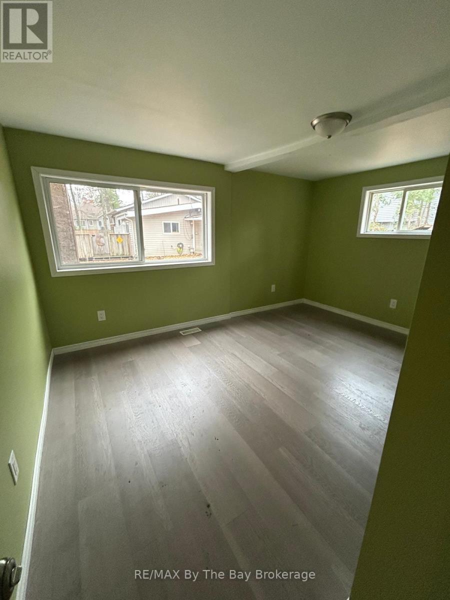 86 30th Street N, Wasaga Beach, Ontario  L9Z 2C8 - Photo 7 - S12542442