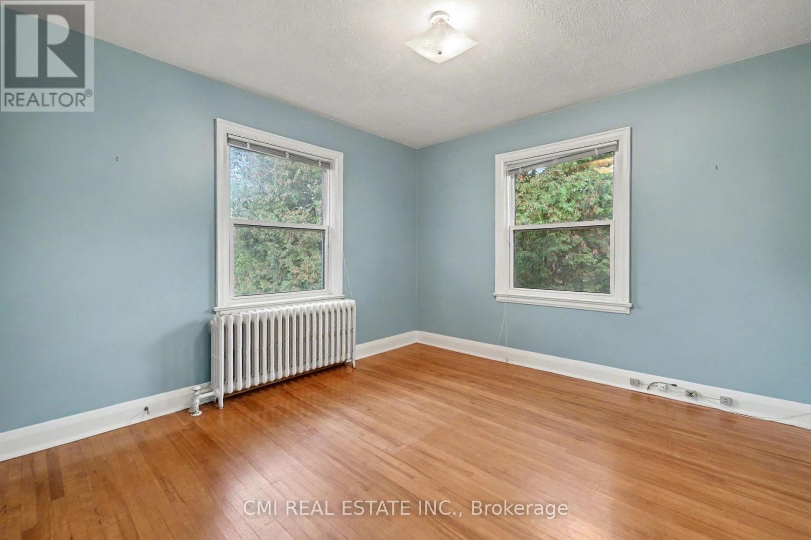 2317 Lakeshore Road, Burlington, Ontario  L7R 1B3 - Photo 30 - W12542228