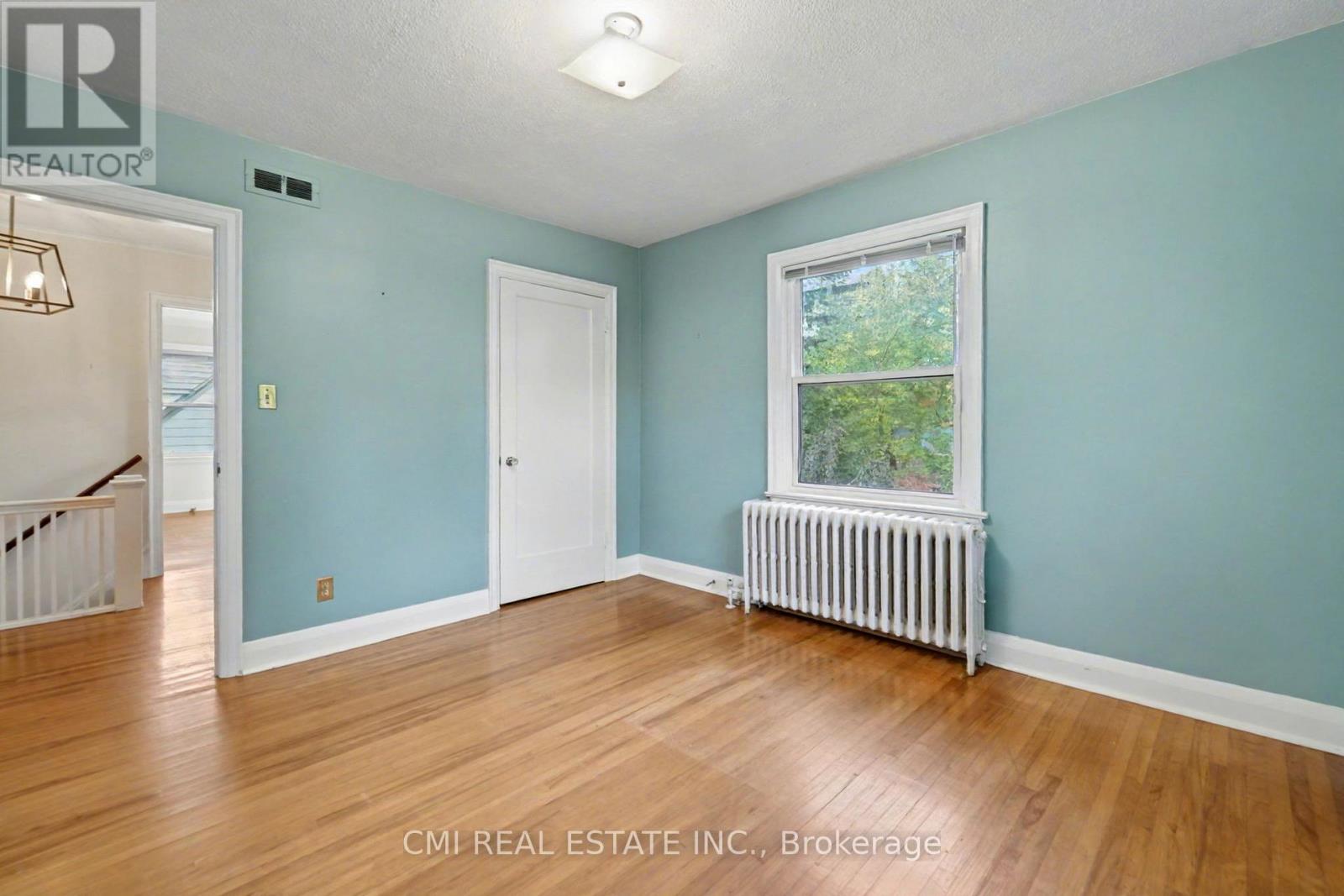 2317 Lakeshore Road, Burlington, Ontario  L7R 1B3 - Photo 31 - W12542228