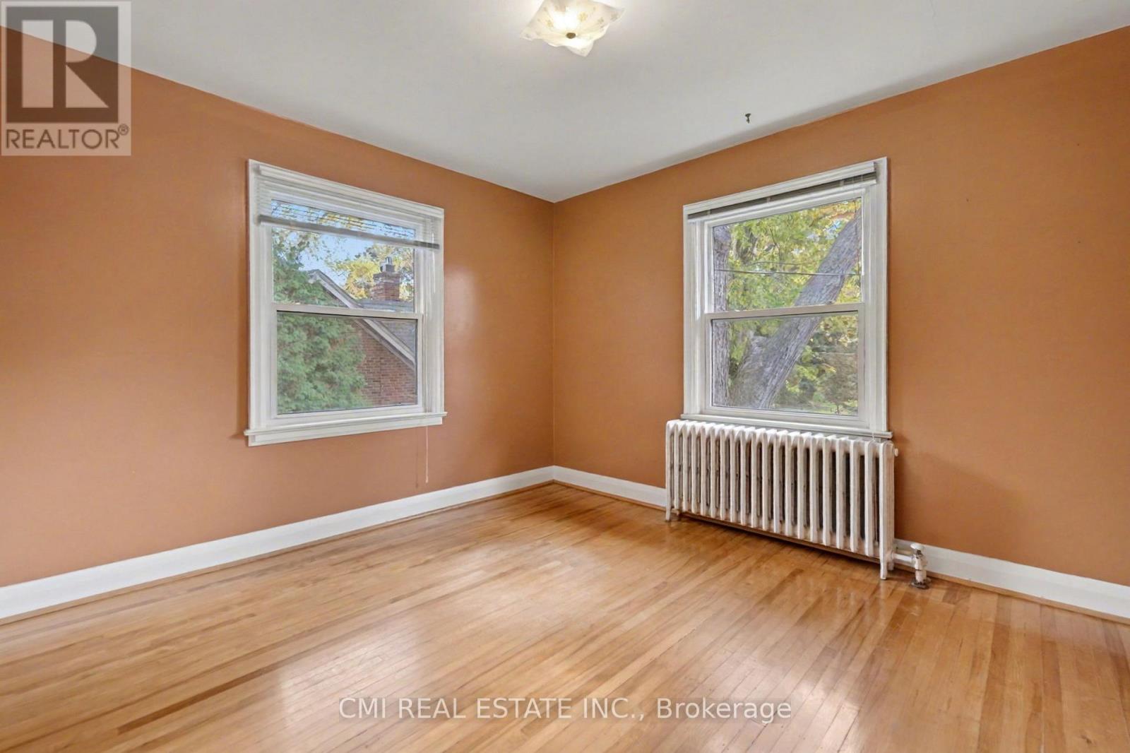 2317 Lakeshore Road, Burlington, Ontario  L7R 1B3 - Photo 33 - W12542228