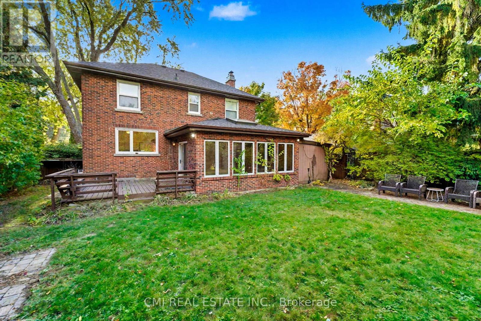 2317 Lakeshore Road, Burlington, Ontario  L7R 1B3 - Photo 46 - W12542228