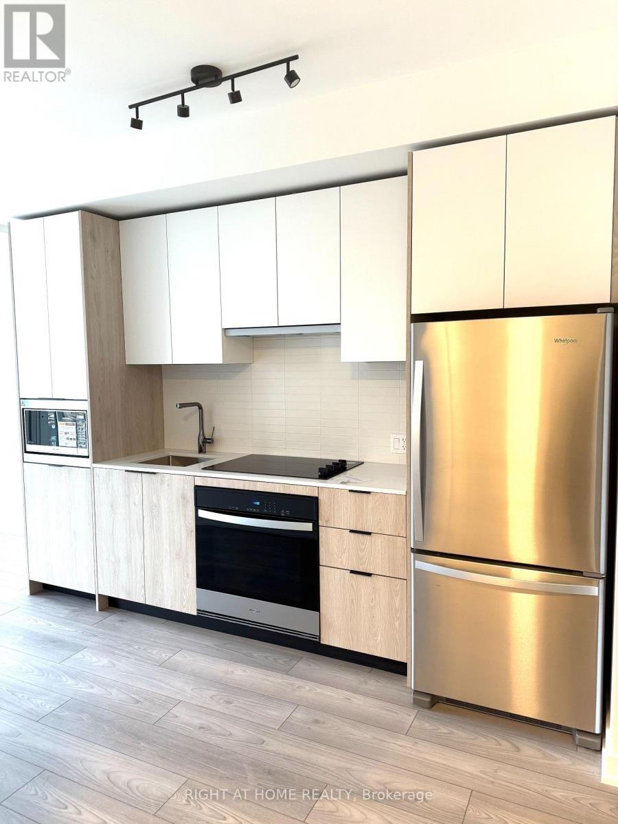 410 - 1007 THE QUEENSWAY, Toronto, Ontario