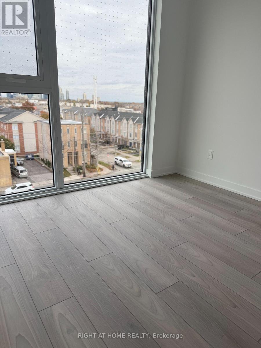 410 - 1007 The Queensway, Toronto, Ontario  M8Z 6C7 - Photo 7 - W12542234