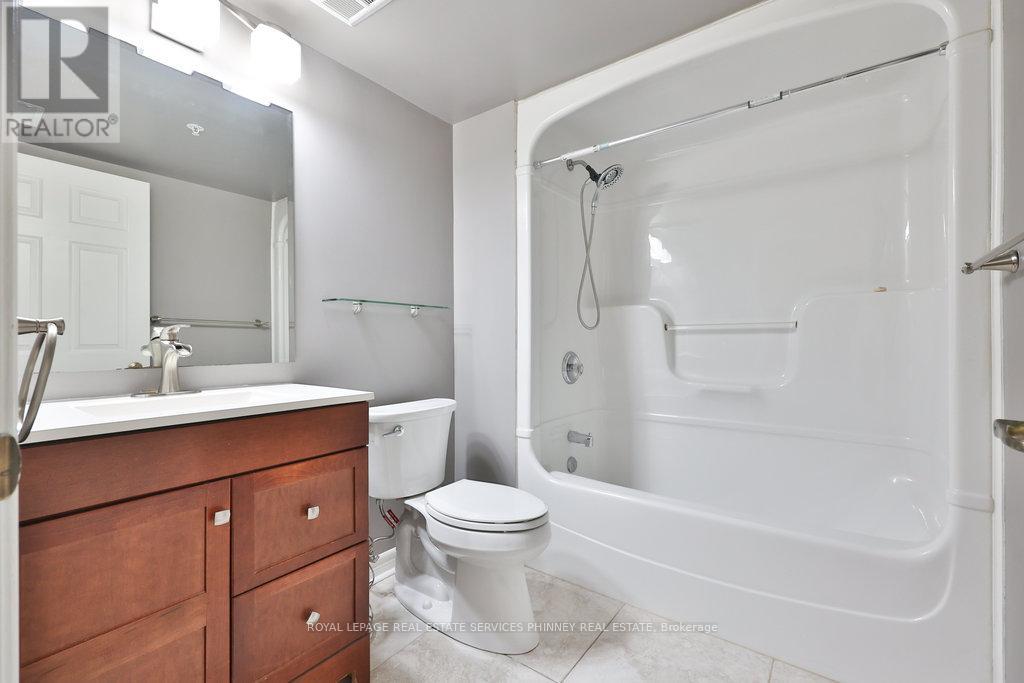 208 - 1441 Walker's Line, Burlington, Ontario  L7M 4P2 - Photo 13 - W12542272