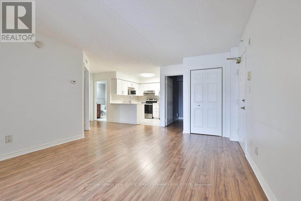 208 - 1441 Walker's Line, Burlington, Ontario  L7M 4P2 - Photo 6 - W12542272