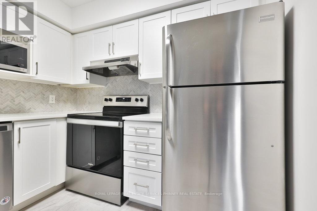 208 - 1441 Walker's Line, Burlington, Ontario  L7M 4P2 - Photo 8 - W12542272