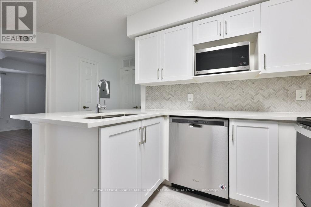 208 - 1441 Walker's Line, Burlington, Ontario  L7M 4P2 - Photo 9 - W12542272