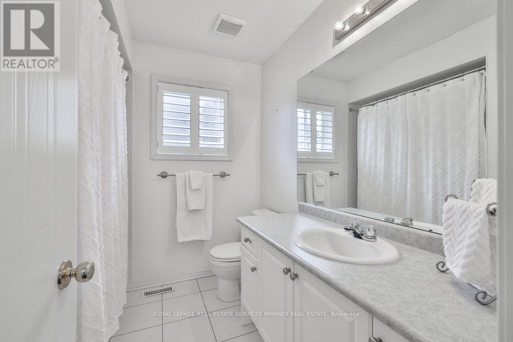 958 Irish Moss Road, Mississauga, Ontario  L5W 1W5 - Photo 25 - W12542290