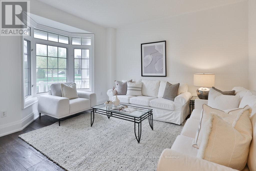 958 Irish Moss Road, Mississauga, Ontario  L5W 1W5 - Photo 5 - W12542290