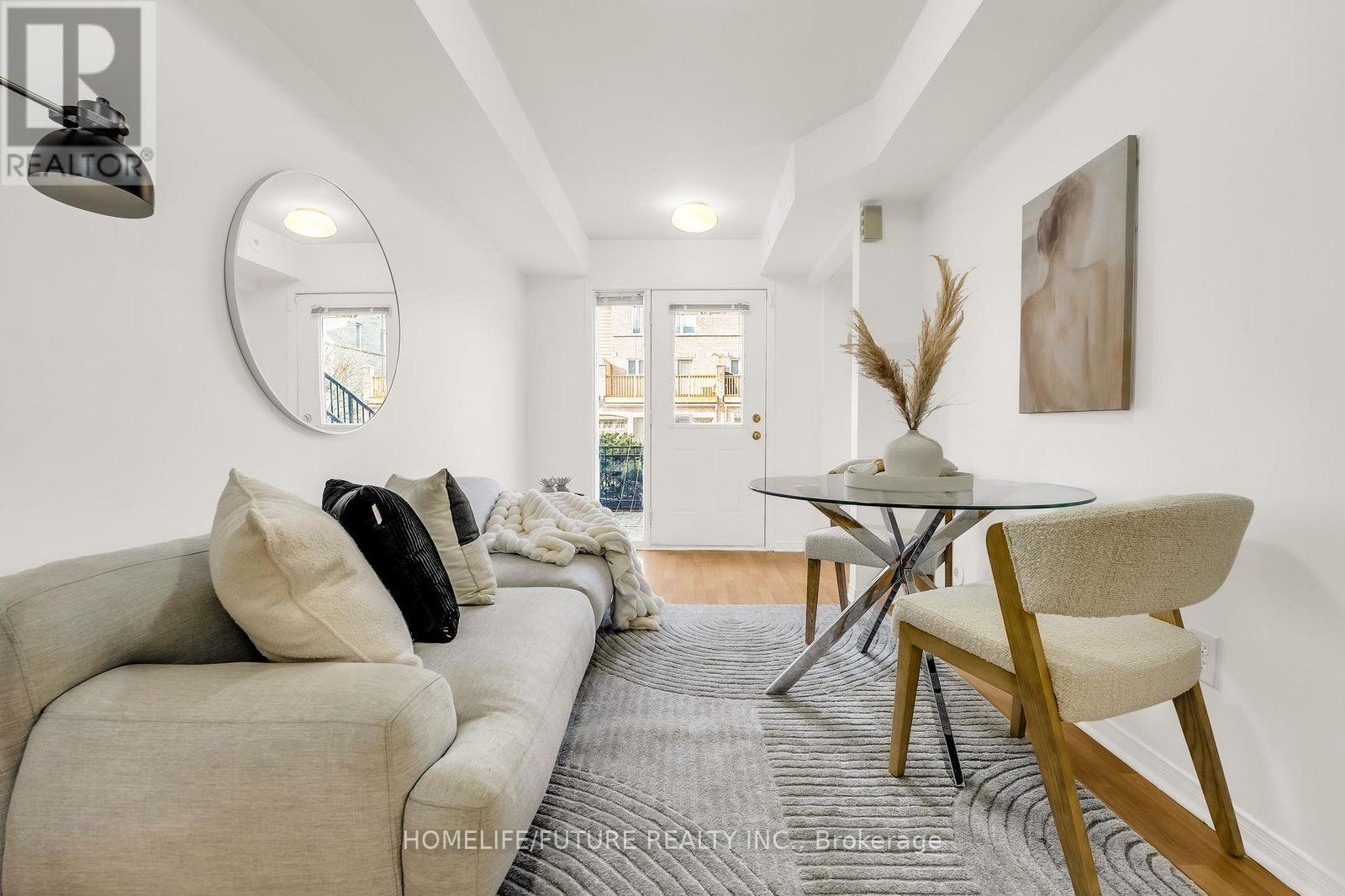 276 - 4975 Southampton Drive, Mississauga, Ontario  L5M 8E5 - Photo 4 - W12541022