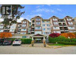 211 19677 MEADOW GARDENS WAY, Pitt Meadows, British Columbia