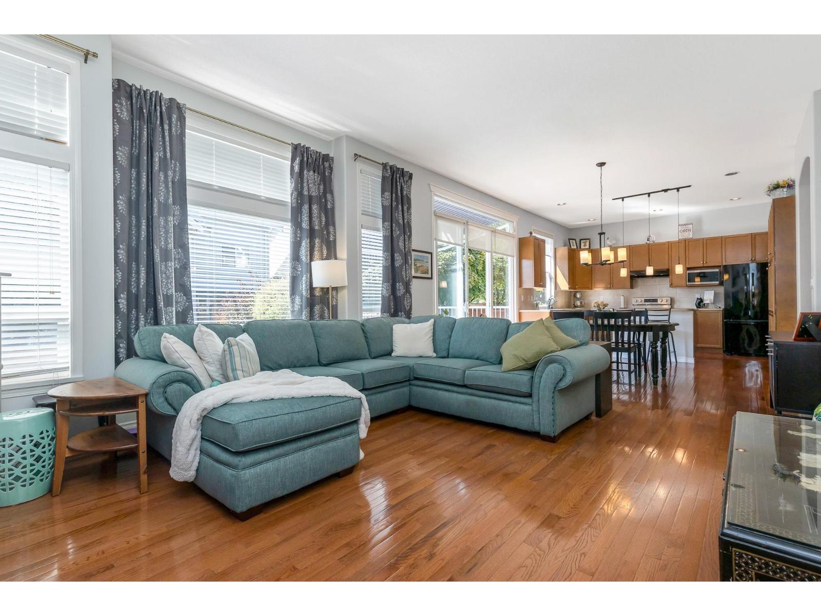 7037 201 Street, Langley, British Columbia V2Y 2Z3 - Photo 12 - R3061414