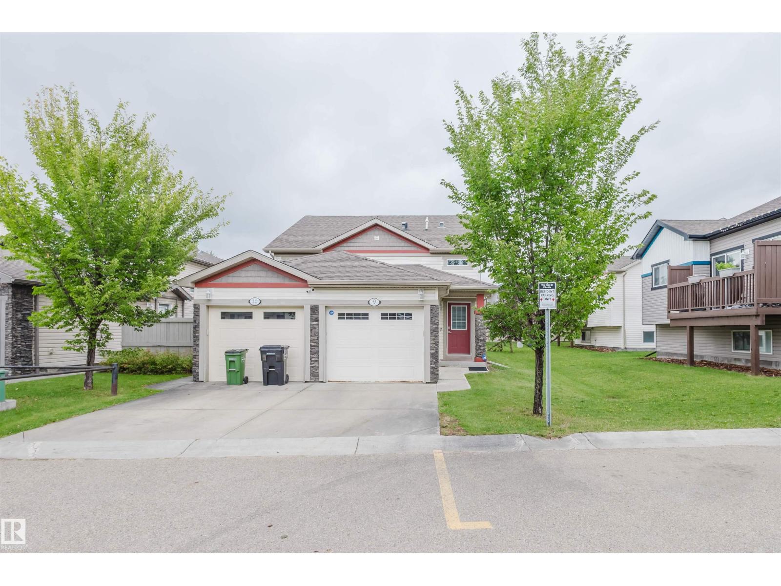 #9 6520 2 AV SW, Edmonton, Alberta