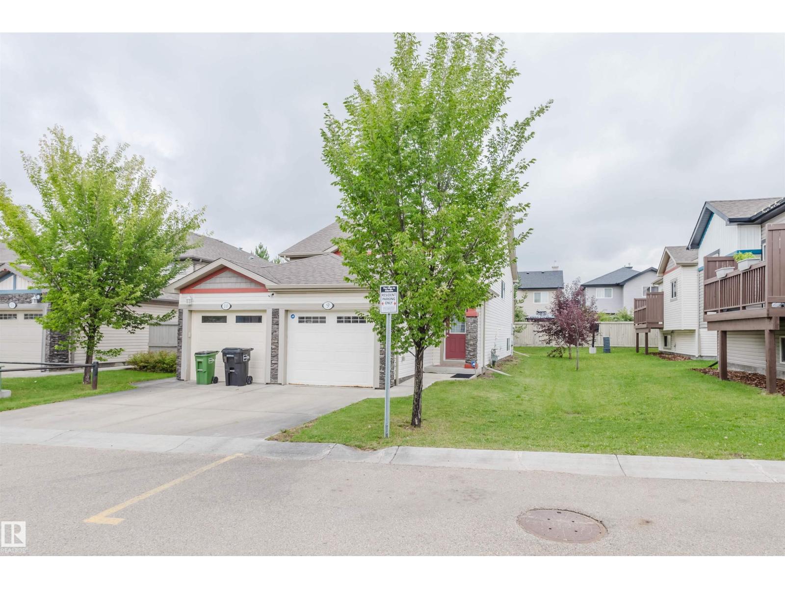 #9 6520 2 Av Sw, Edmonton, Alberta  T6X 1S4 - Photo 2 - E4465629