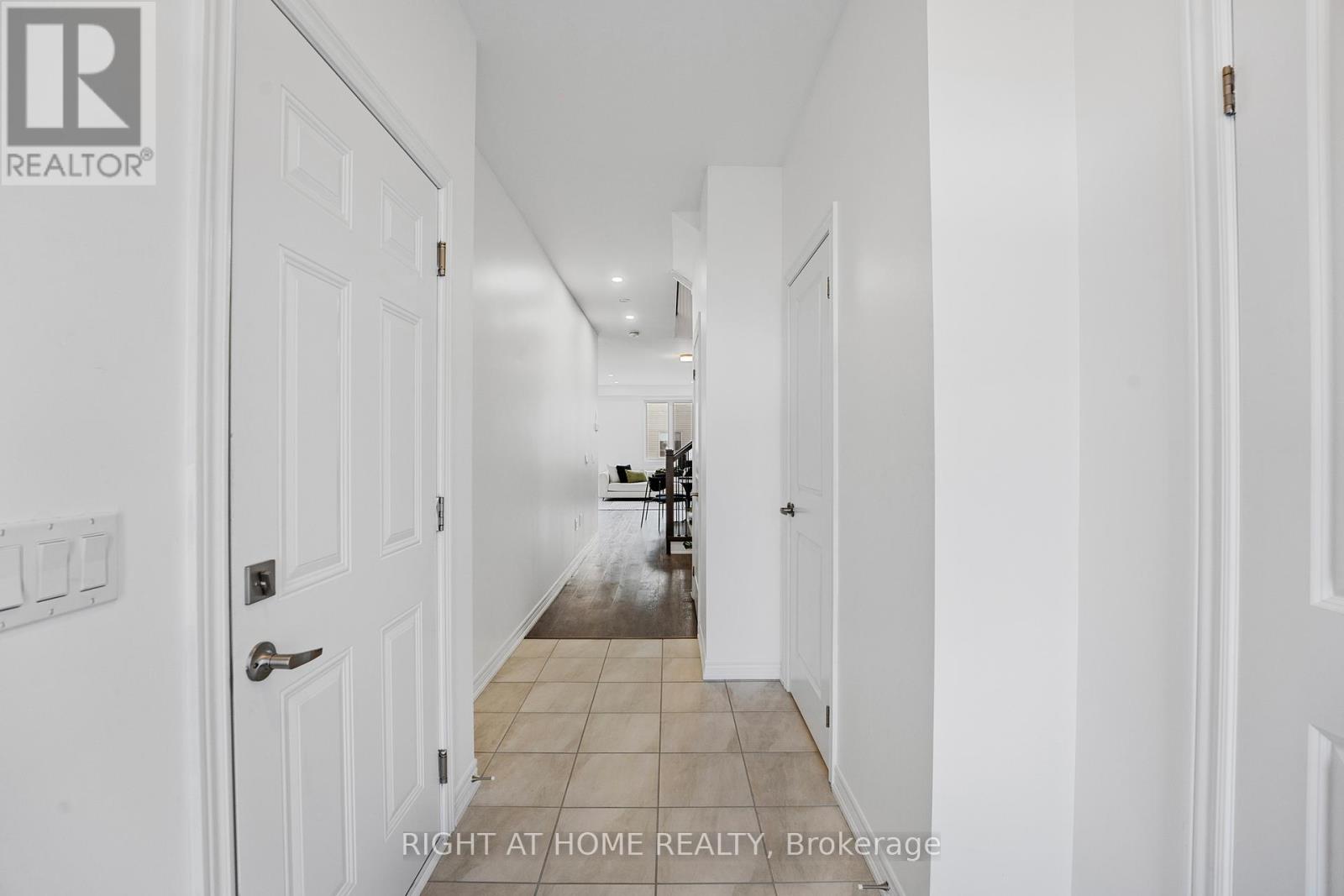 39 Edminston Drive, Centre Wellington, Ontario  N1M 0J1 - Photo 5 - X12542194