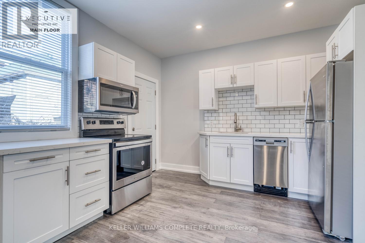 2 - 23 Gibson Avenue, Hamilton, Ontario  L8L 6J4 - Photo 4 - X12542214