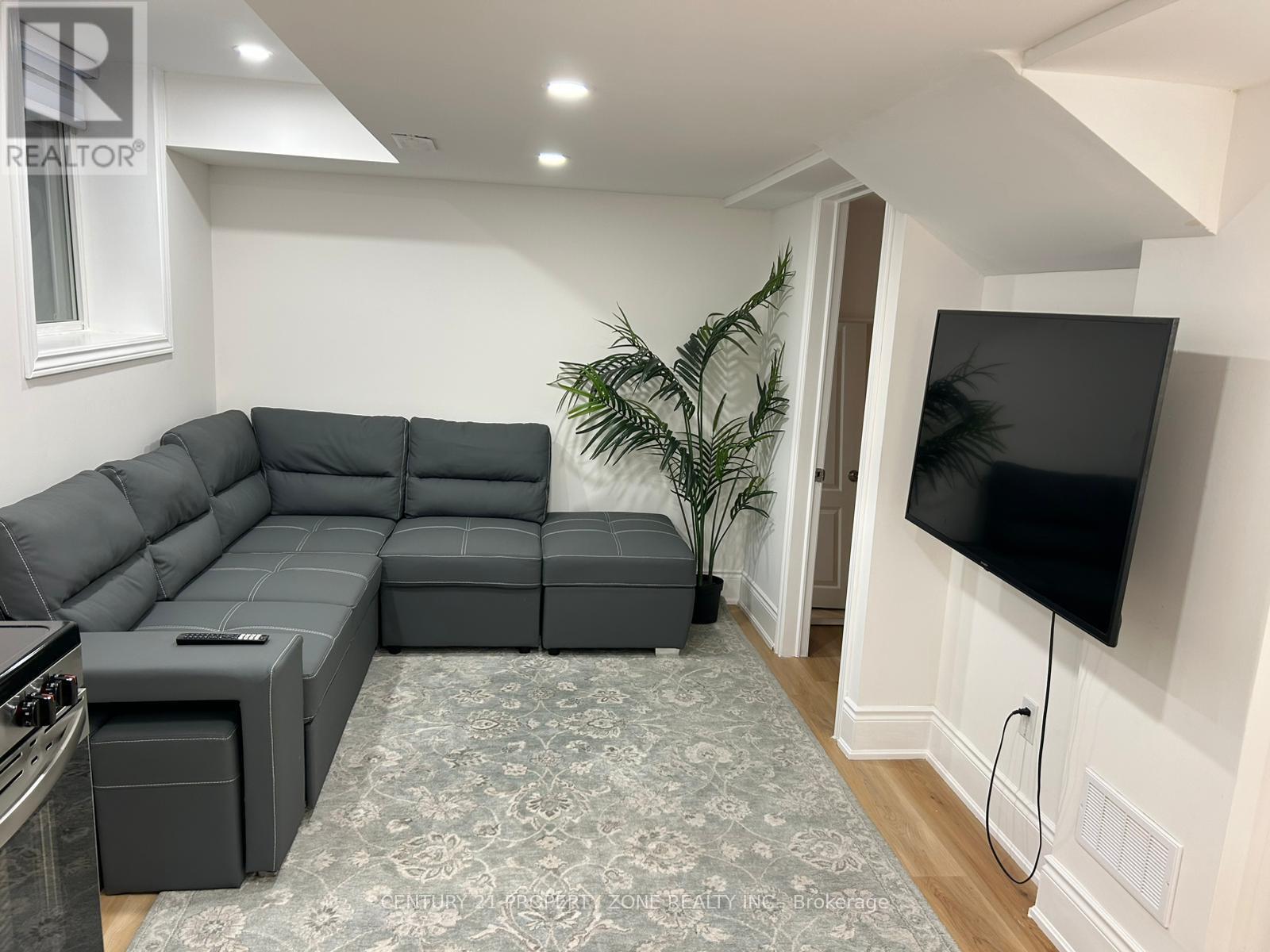 Unknown Address, ,     - Photo 11 - X12542220