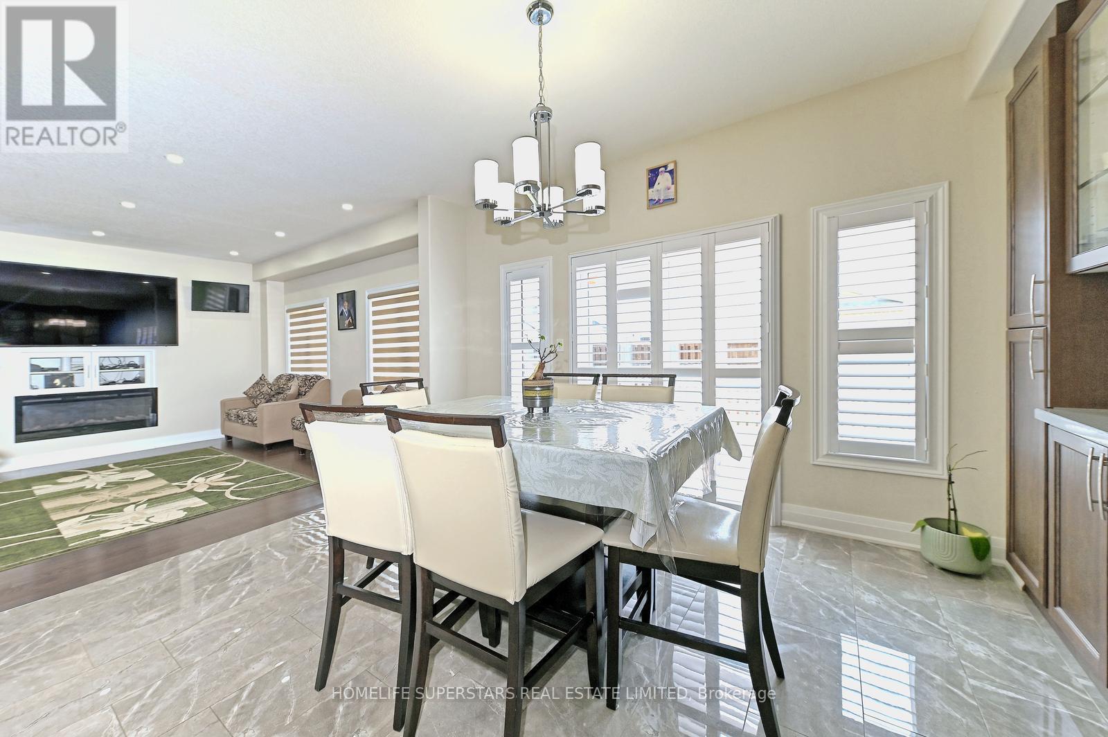 6 Wildflower Street, Kitchener, Ontario  N2P 0G7 - Photo 15 - X12542240