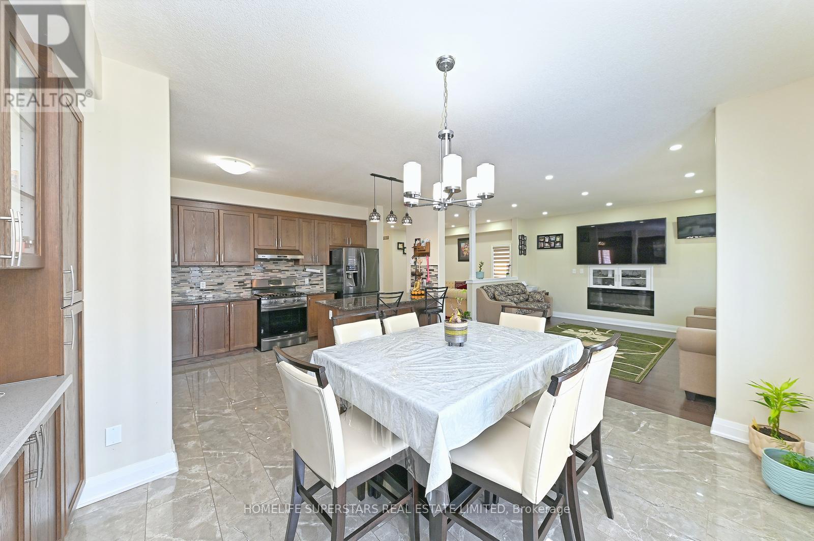 6 Wildflower Street, Kitchener, Ontario  N2P 0G7 - Photo 16 - X12542240