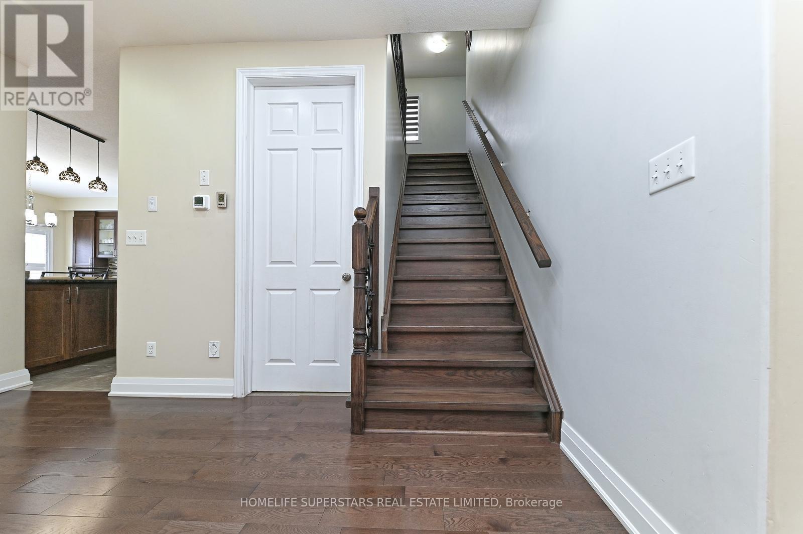 6 Wildflower Street, Kitchener, Ontario  N2P 0G7 - Photo 26 - X12542240