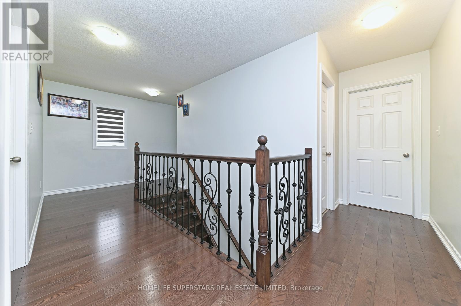 6 Wildflower Street, Kitchener, Ontario  N2P 0G7 - Photo 29 - X12542240