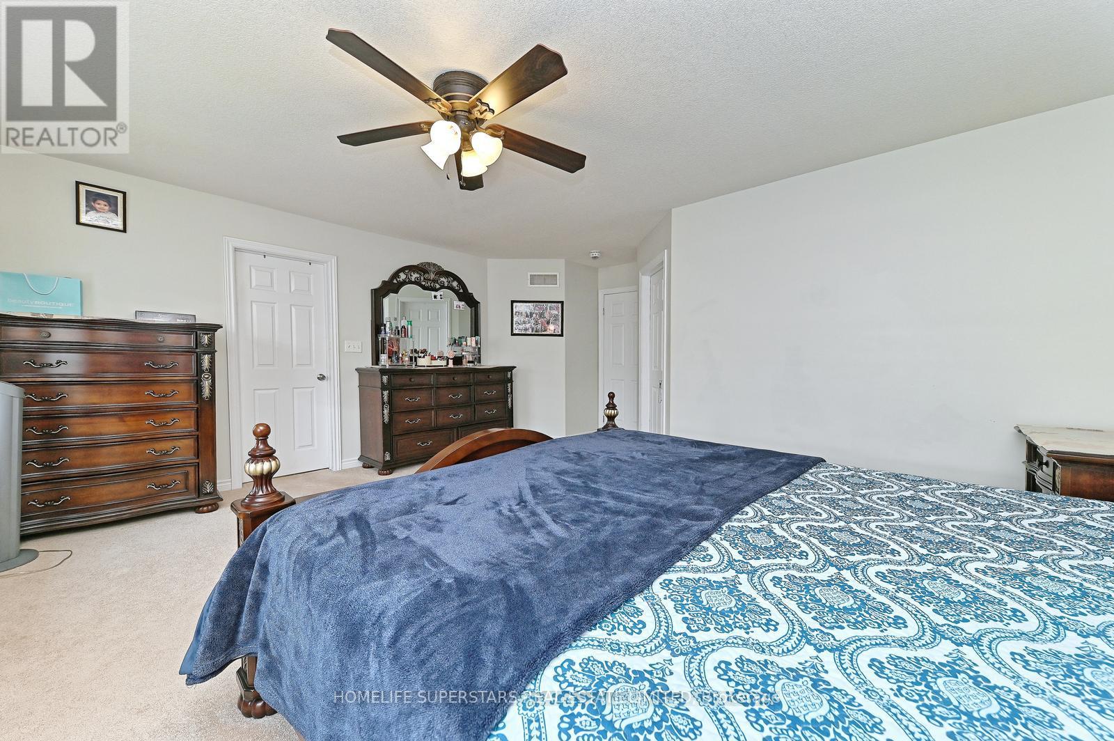 6 Wildflower Street, Kitchener, Ontario  N2P 0G7 - Photo 36 - X12542240