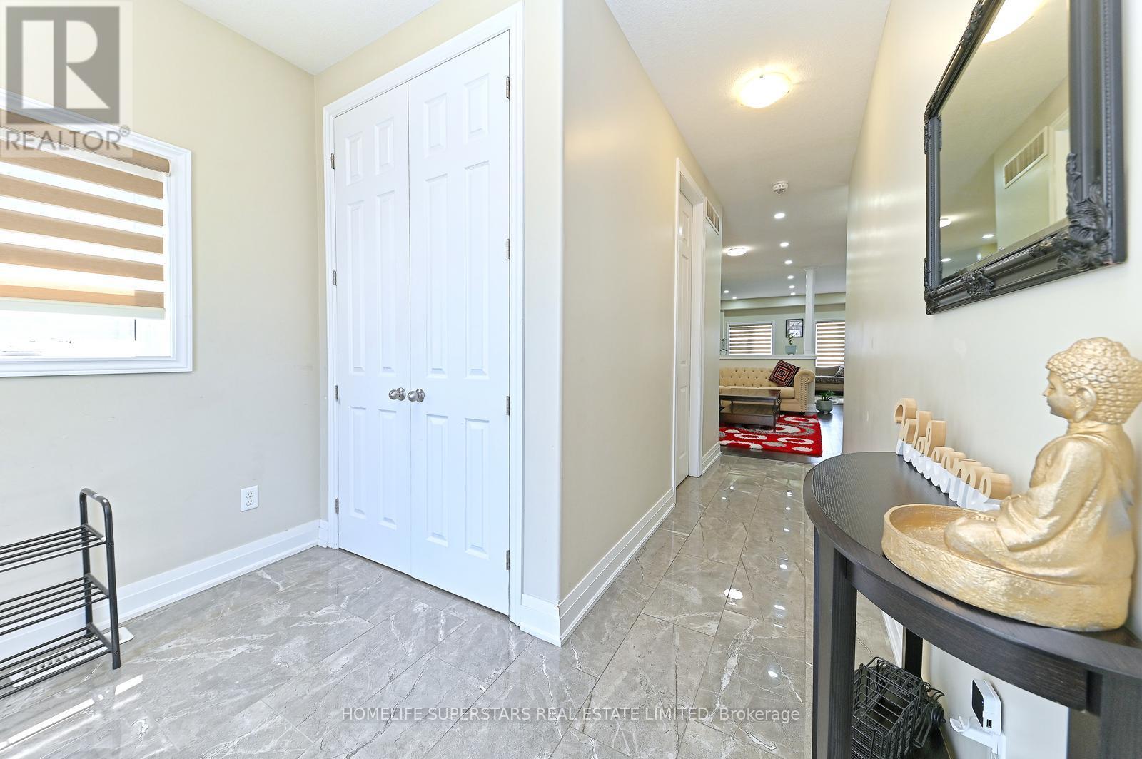 6 Wildflower Street, Kitchener, Ontario  N2P 0G7 - Photo 4 - X12542240