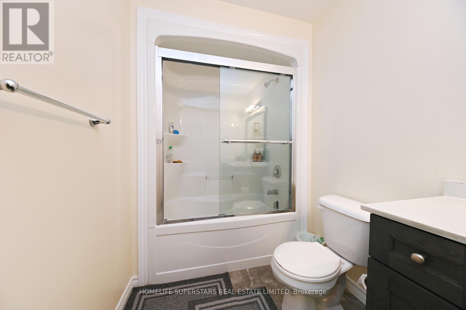 6 Wildflower Street, Kitchener, Ontario  N2P 0G7 - Photo 41 - X12542240