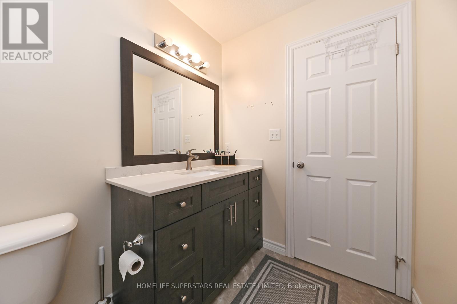 6 Wildflower Street, Kitchener, Ontario  N2P 0G7 - Photo 42 - X12542240