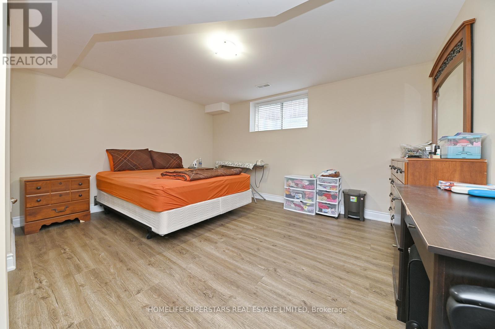 6 Wildflower Street, Kitchener, Ontario  N2P 0G7 - Photo 47 - X12542240