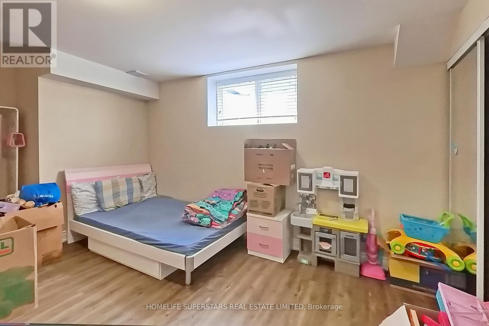 6 Wildflower Street, Kitchener, Ontario  N2P 0G7 - Photo 48 - X12542240