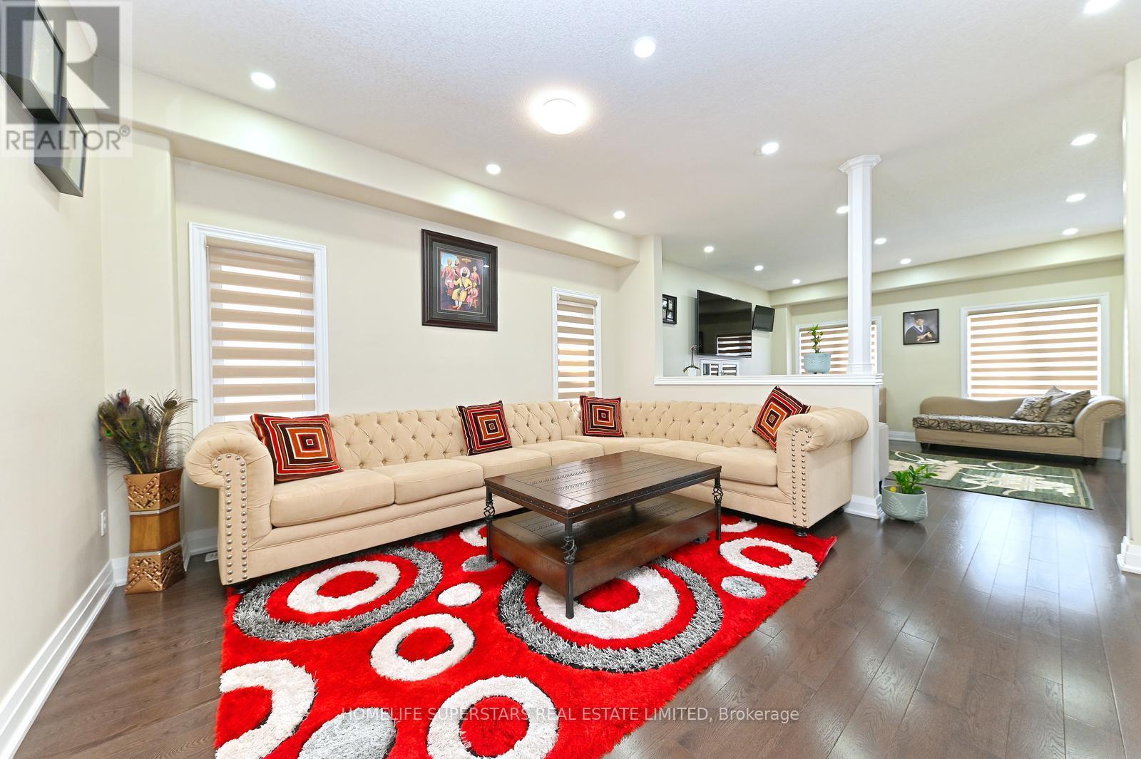 6 Wildflower Street, Kitchener, Ontario  N2P 0G7 - Photo 5 - X12542240