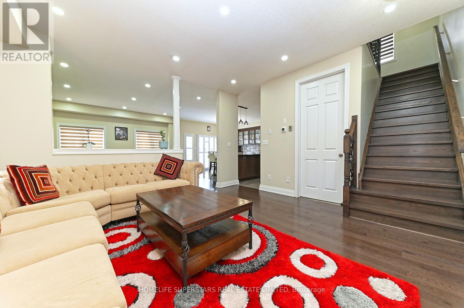 6 Wildflower Street, Kitchener, Ontario  N2P 0G7 - Photo 7 - X12542240