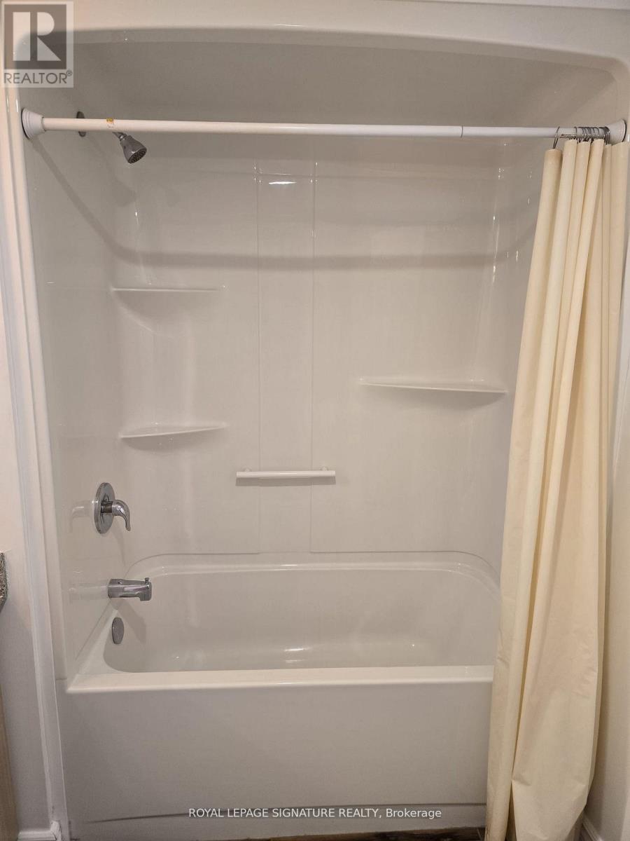 G611 - 275 Larch Street, Waterloo, Ontario  N2L 3R2 - Photo 10 - X12542286