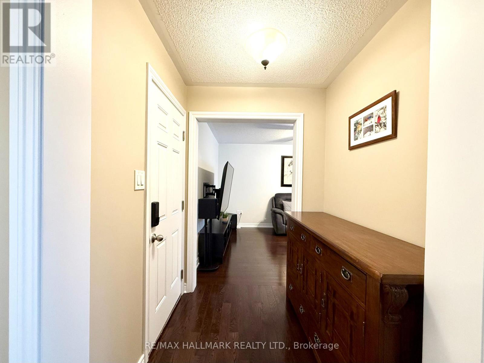 242 Karl Rose Trail, Newmarket, Ontario  L3X 3J2 - Photo 12 - N12542264