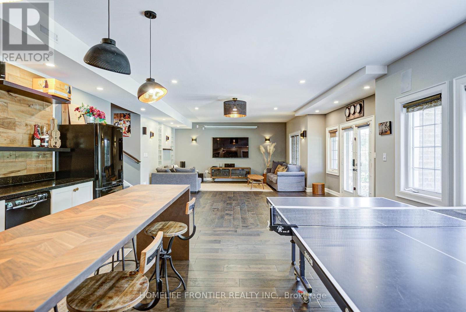 236 Farrell Road, Vaughan, Ontario  L6A 4W5 - Photo 35 - N12465920