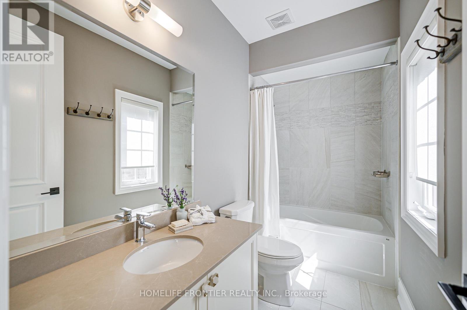 236 Farrell Road, Vaughan, Ontario  L6A 4W5 - Photo 32 - N12465920