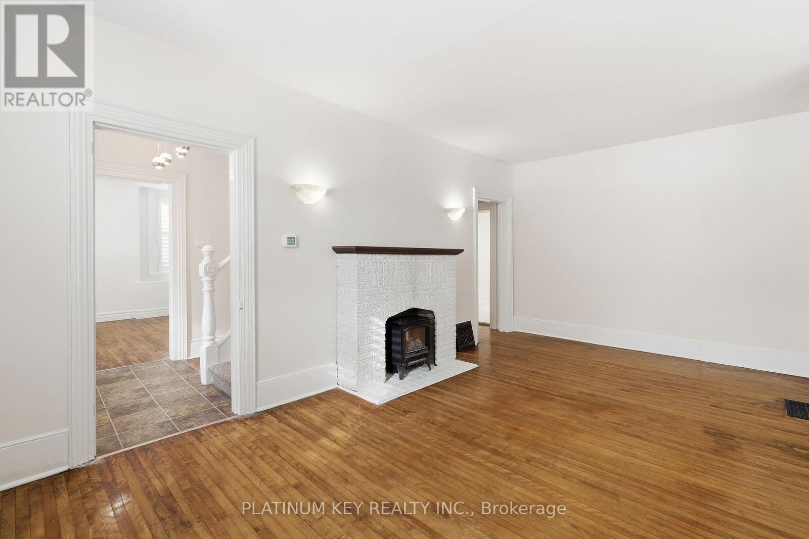 202 Thames Street N, Ingersoll, Ontario  N5C 3E4 - Photo 19 - X12542320