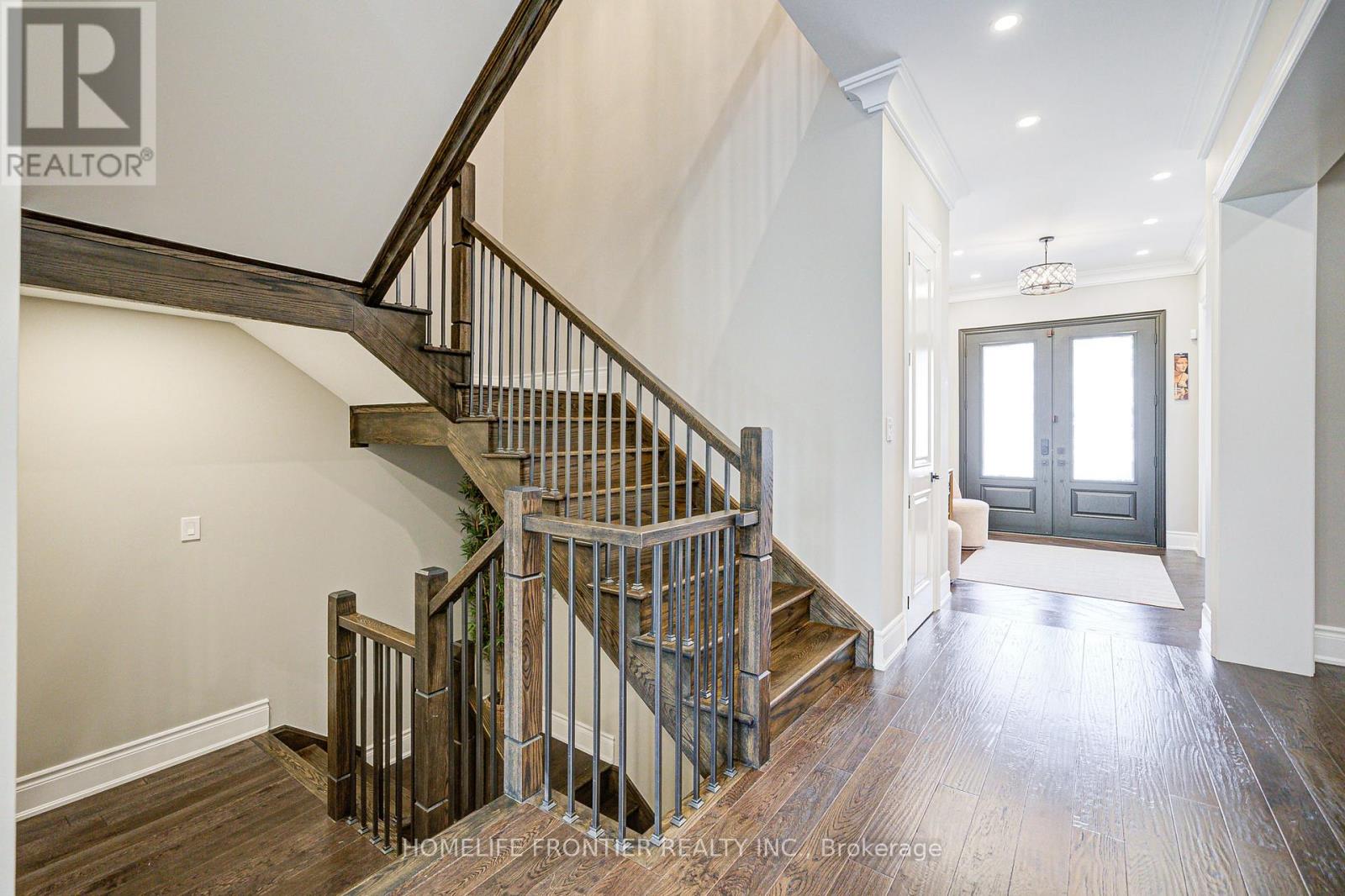 236 Farrell Road, Vaughan, Ontario  L6A 4W5 - Photo 9 - N12465920