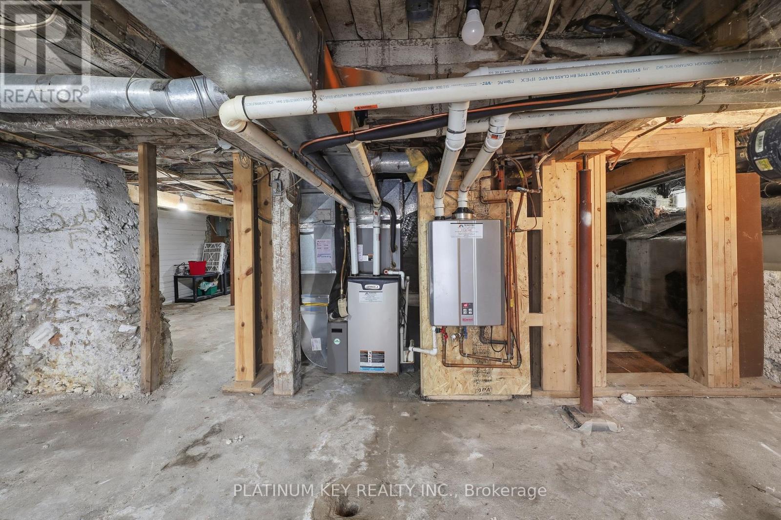 202 Thames Street N, Ingersoll, Ontario  N5C 3E4 - Photo 38 - X12542320