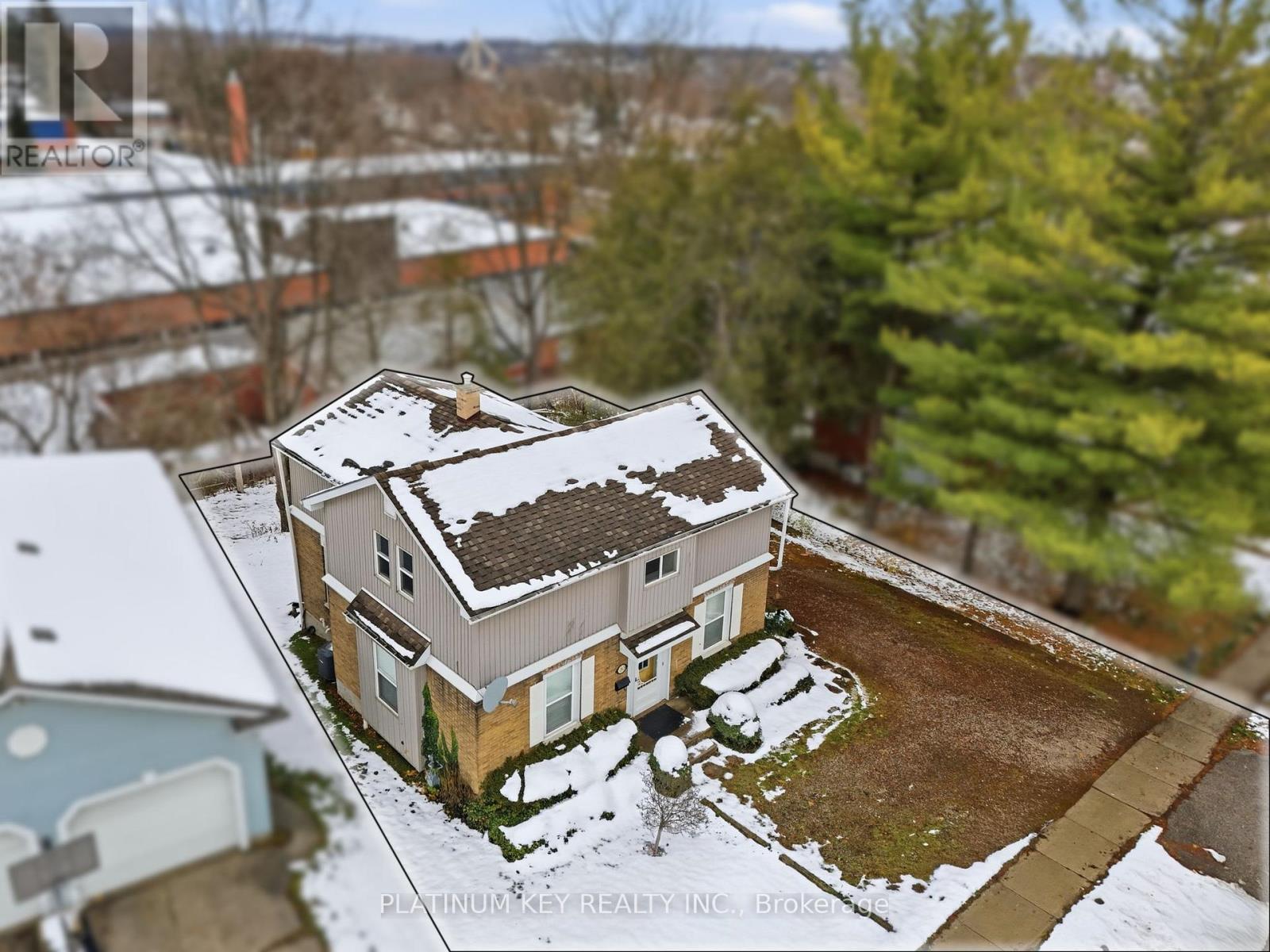 202 Thames Street N, Ingersoll, Ontario  N5C 3E4 - Photo 7 - X12542320