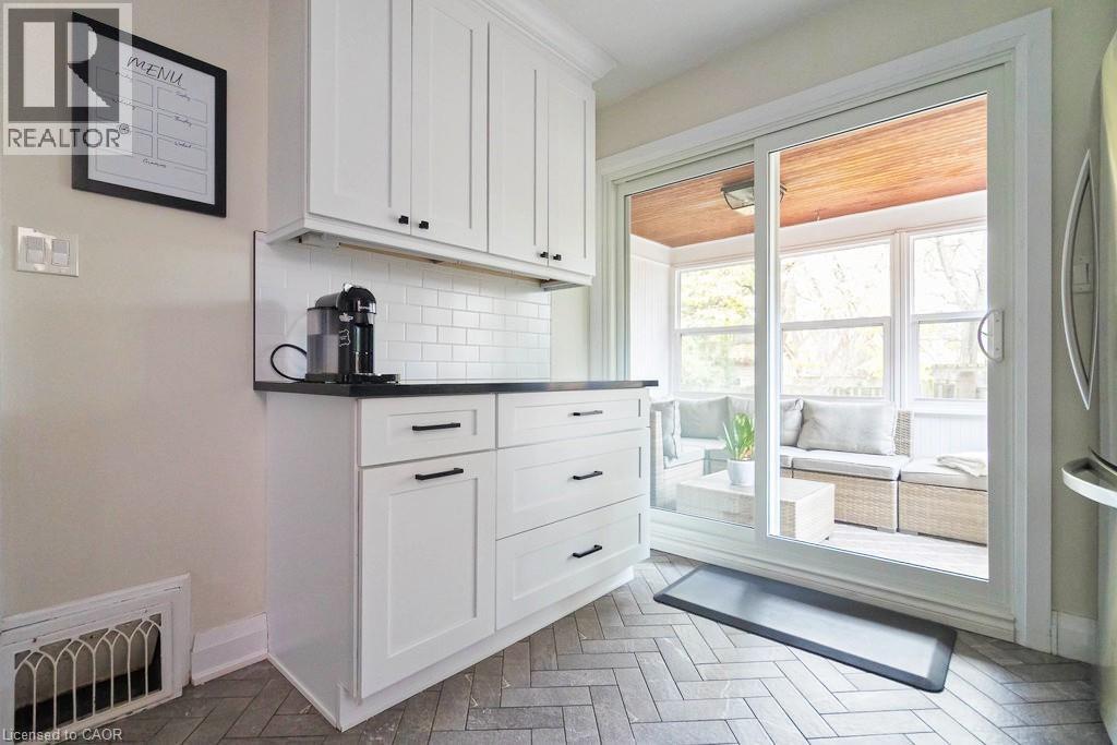 68 Bond Street S, Hamilton, Ontario  L8S 1S7 - Photo 11 - 40788037