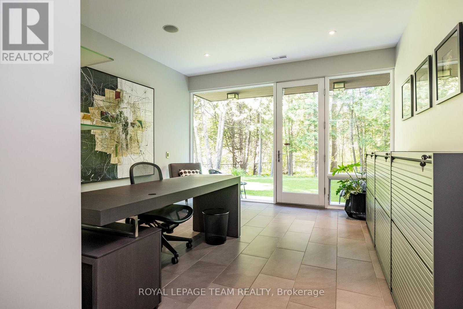 14 Kanata Rockeries Private, Ottawa, Ontario  K2K 3P4 - Photo 36 - X12183076