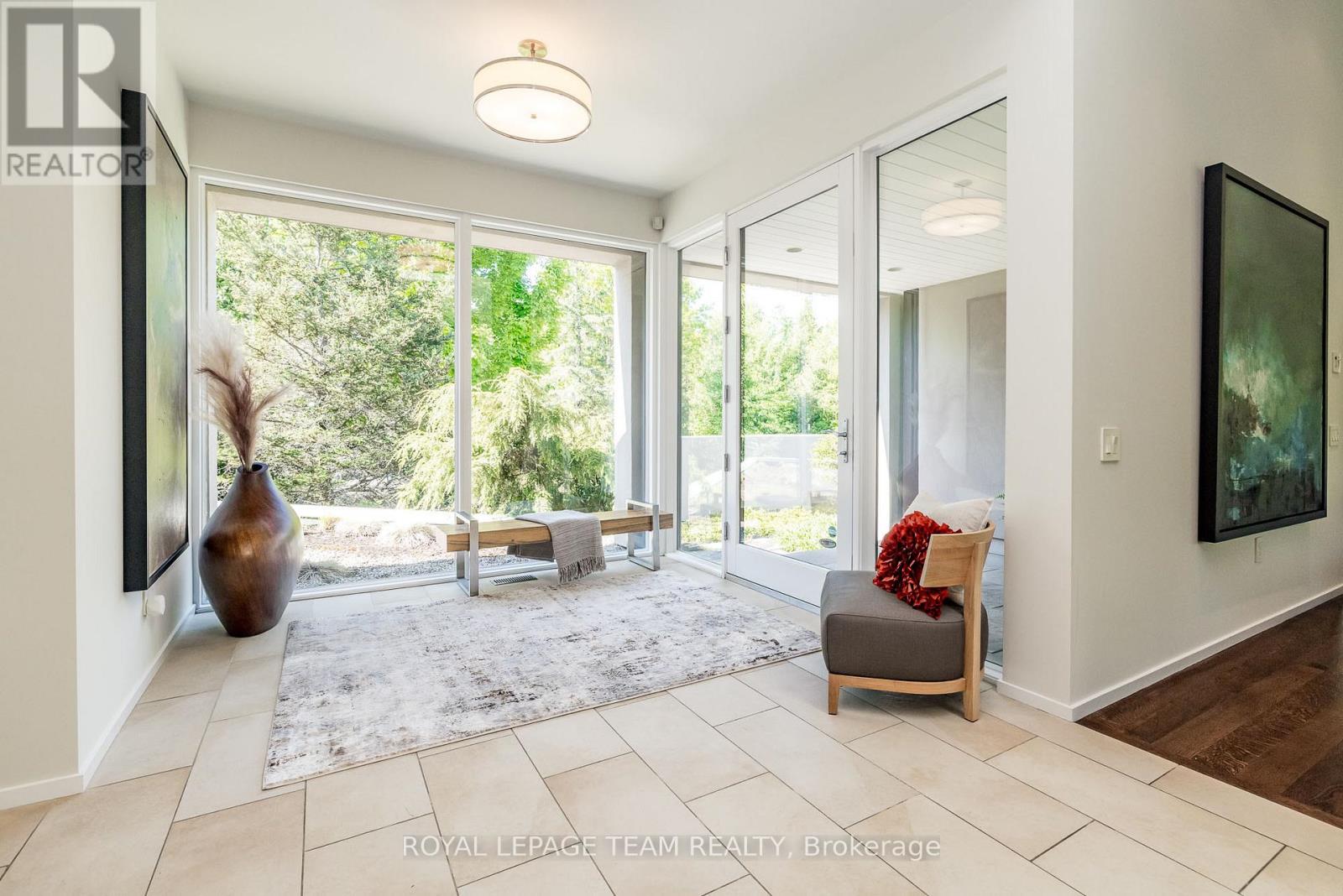 14 Kanata Rockeries Private, Ottawa, Ontario  K2K 3P4 - Photo 4 - X12183076